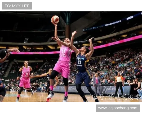 2018年WNBA季后赛水星队与自由队激战回顾与精彩瞬间分析