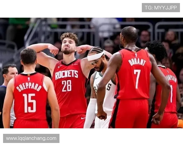 西部决赛勇士与雷霆激战全场精彩回顾与分析