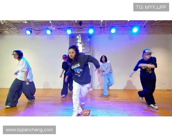 南京街舞队的节奏探讨与创新表现全景分析